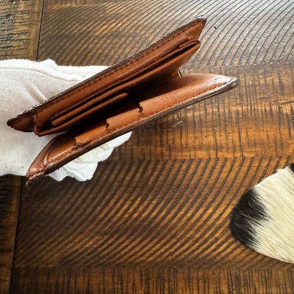 - Louis Vuitton, men's monogram, bifold, wallet, vintage - Picture 9 of 17